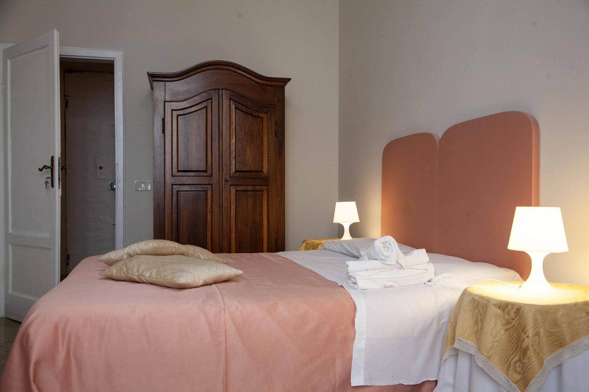 Le Violette Hotel Lucca Luaran gambar